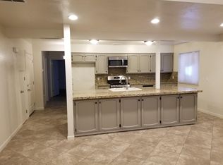 2745 W Mission Ct, Visalia, CA 93277