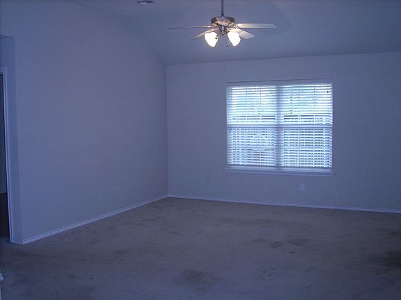 4th image of 3501 Liberty Dr