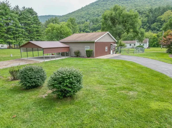 141 Hocker Ln, Jersey Mills, PA 17739