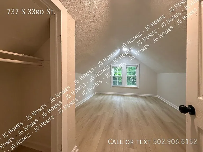 737 S 33rd St — Photo 25