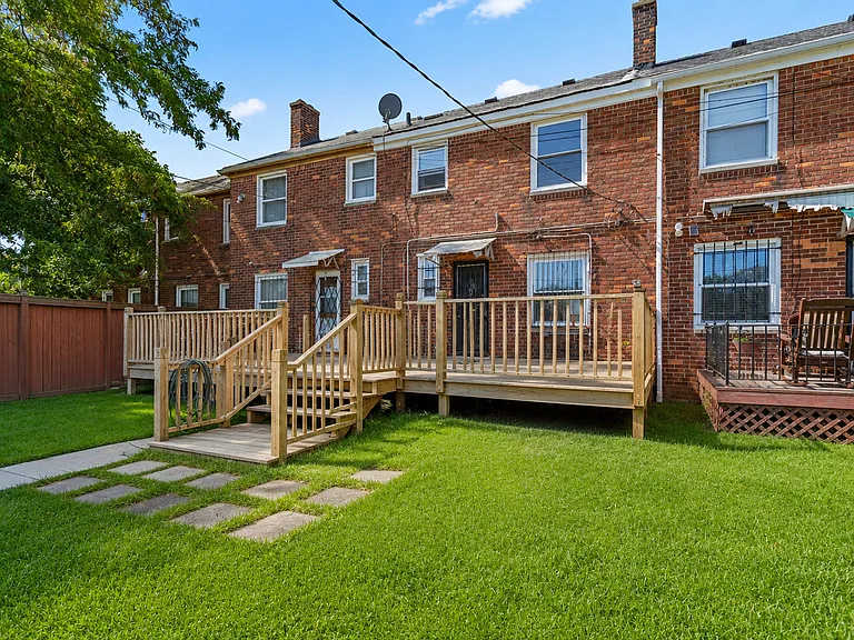 450 Marquette Dr — Photo 11