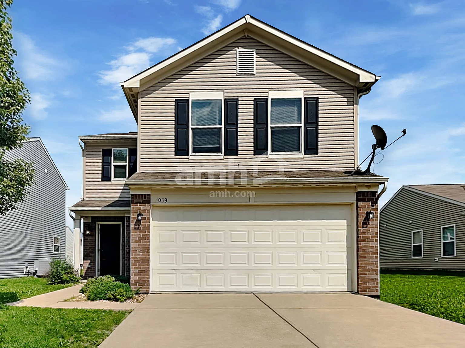 4 bed, 2.5 bath, 1404 sqft, $1,815 — Photo 1