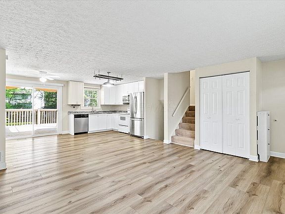 4th image of 2370 Benning Dr