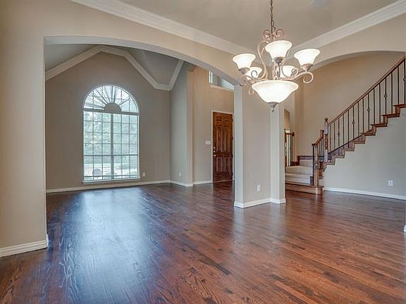 3rd image of 1017 Burnett Dr