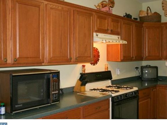 5th image of 51 Barbary Ln