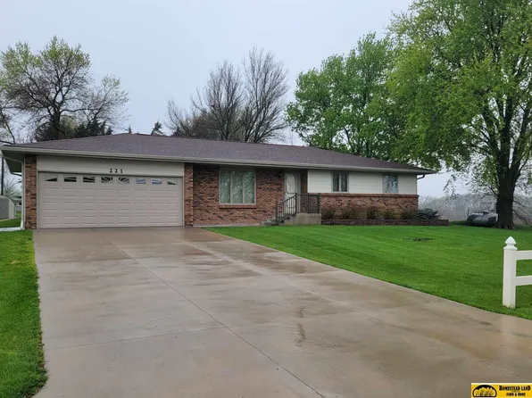 221 W Lancaster St, Filley, NE 68357