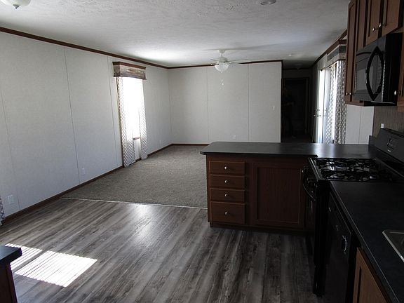 3rd image of 200 Quail Ln