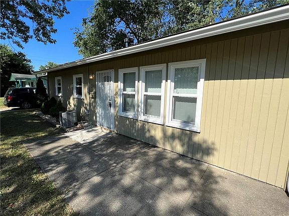 5th image of 3161 N Arthington Blvd