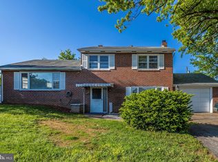 18607 Maugans Ave, Hagerstown, MD 21742