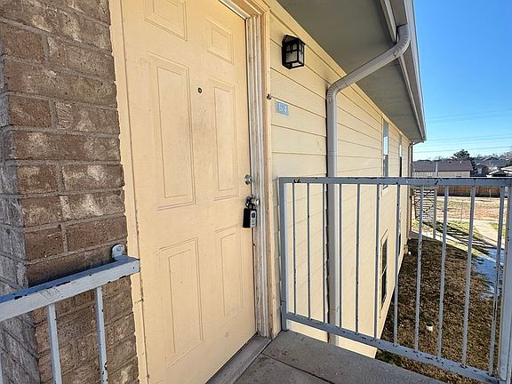 2nd image of 1500 Echols Ave #B-4-60