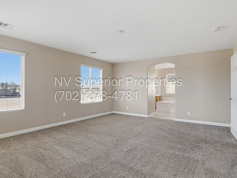5057 Golden Antelope Way — Photo 32