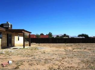 13144 Topock Rd, Apple Valley, CA 92308