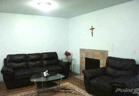 Living room with gas fireplace