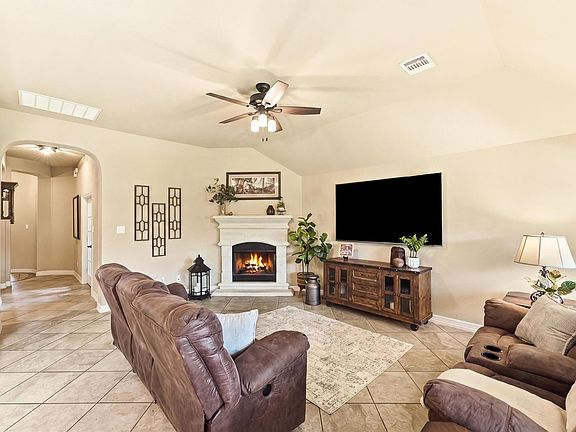 3rd image of 16707 Lavon Lake Ln