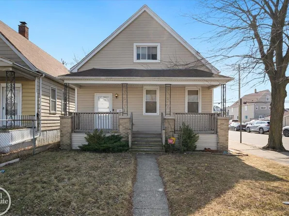 3304 Comstock St, Hamtramck, MI 48212