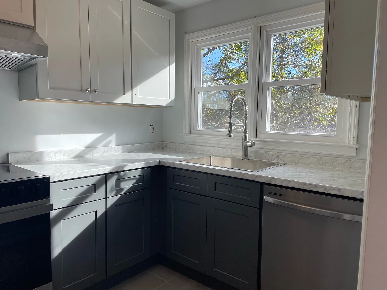 2 bed, 850 sqft, $1,650 — Photo 3