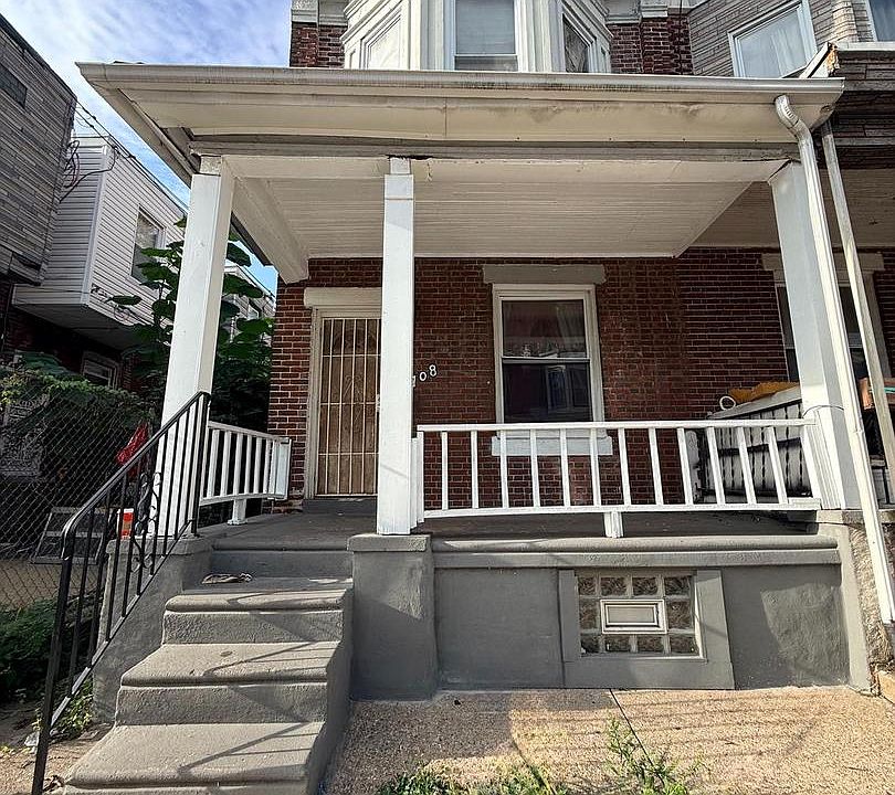 1st image of 708 W Annsbury St