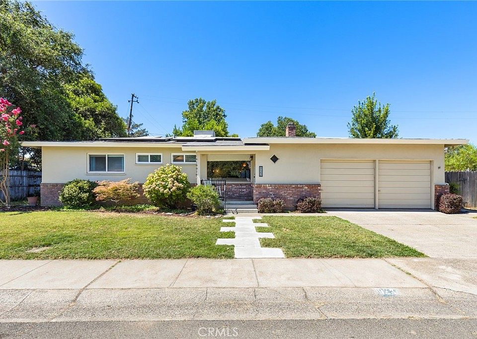 1st image of 923 Moss Ave