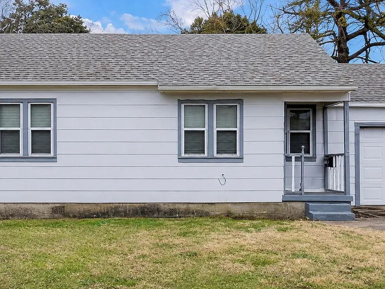530 Dogwood Trl — Photo 1