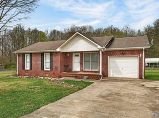 182 Effie Dr, Hazel Green, AL 35750