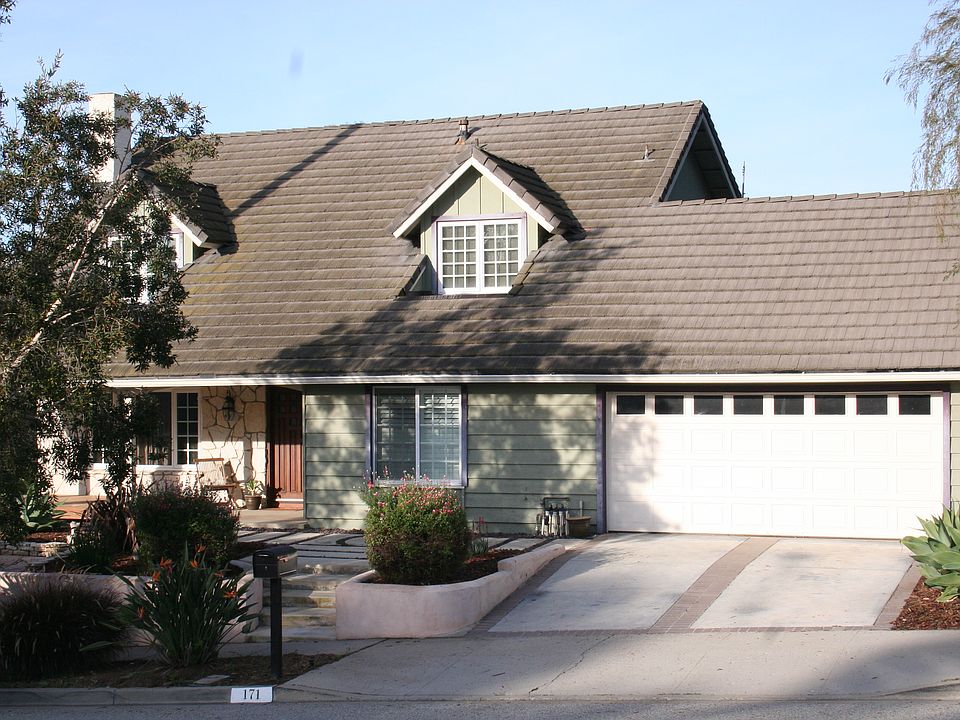 1st image of 171 Donner Ave