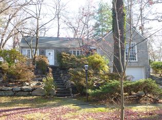 235 Tokeneke Rd, Darien, CT 06820