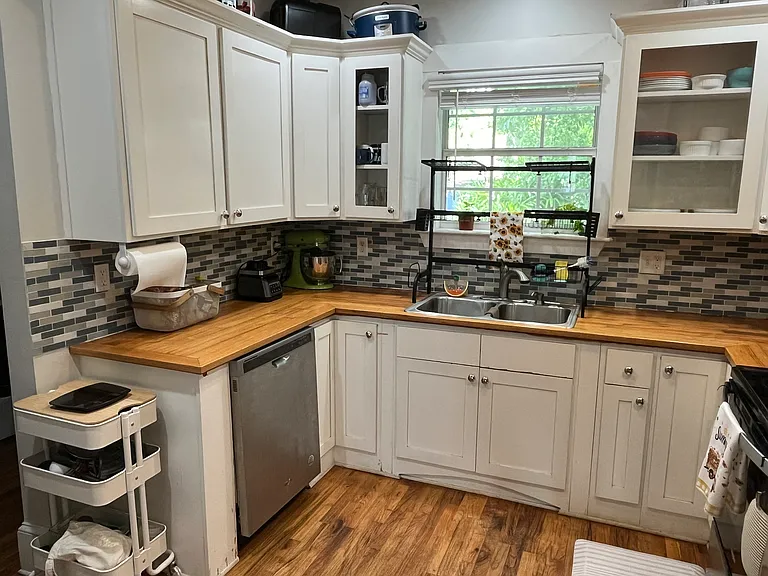 849 King St — Photo 11