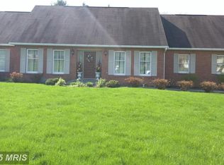 11810 Orchard Ln, Waynesboro, PA 17268