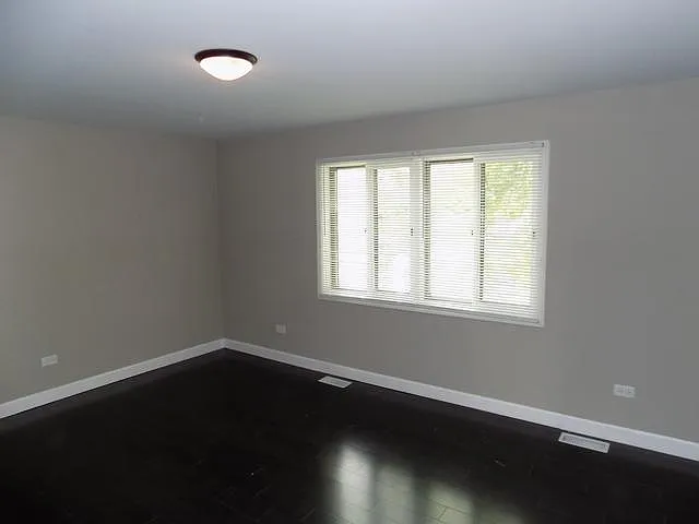 852 Lily Cache Ln — Photo 8