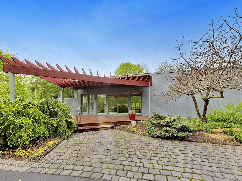 1st image of 43 Overbrook Rd