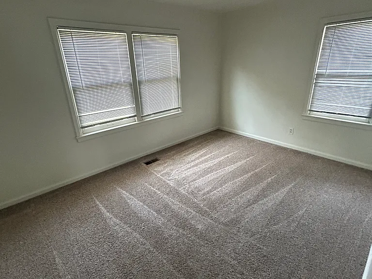 4403 W Bethel St — Photo 3