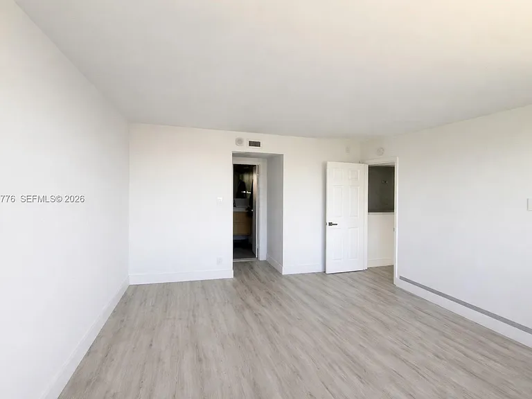 16565 NE 26th Ave #3C — Photo 17