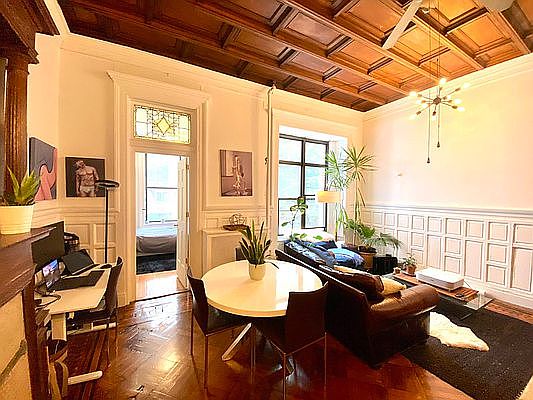 4th image of 43 W 69th St #1A