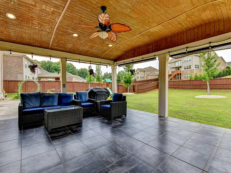 6035 Ashborough Park — Photo 95