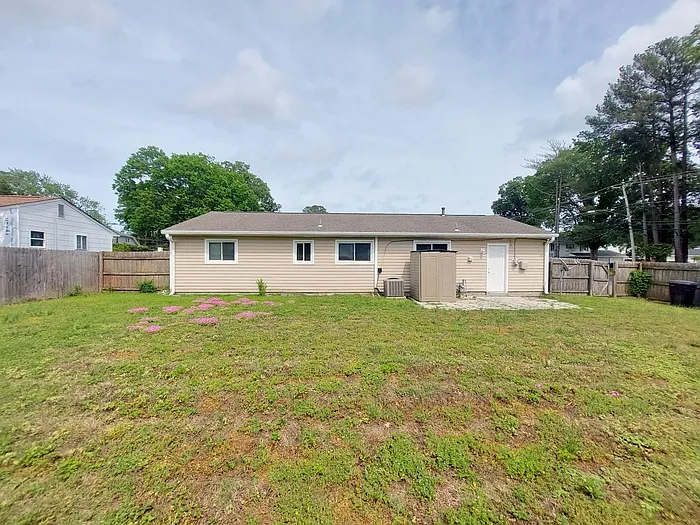 329 Bernice Pl — Photo 23