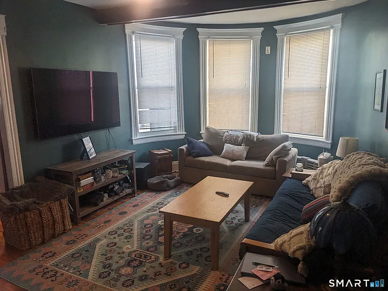 2872 Fairfield Ave — Photo 2