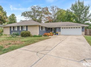 58 Andover Dr, Springfield, IL 62704