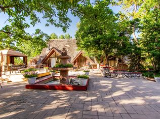 8360 S Escalante Dr, Sandy, UT 84093