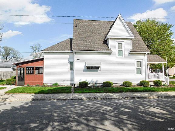 4th image of 127 W Wiley Ave