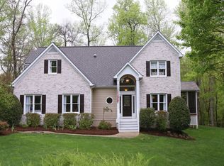 102 Highland Trl, Chapel Hill, NC 27516