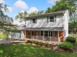 109 Triton Ln, Naperville, IL 60540