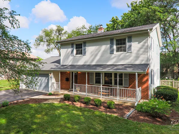 109 Triton Ln, Naperville, IL 60540