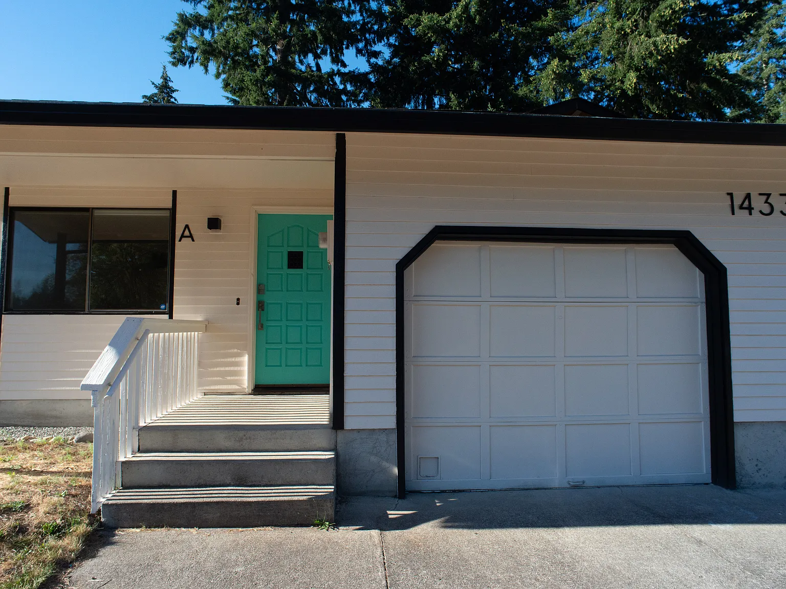 2 bed, 960 sqft, $1,900 — Photo 2