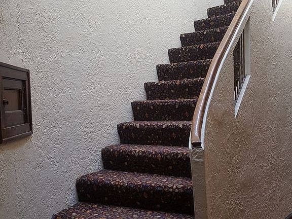 3rd image of 3317 N Oakland Ave APT 4