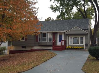 627 NE 43rd Ter, Kansas City, MO 64116