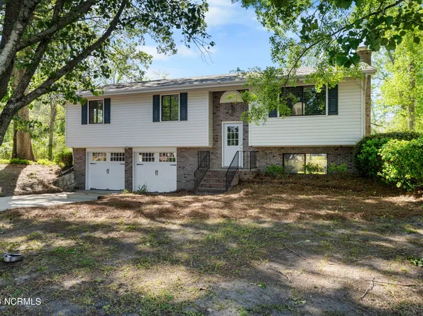 101 Ronald Avenue, Castle Hayne, NC 28429