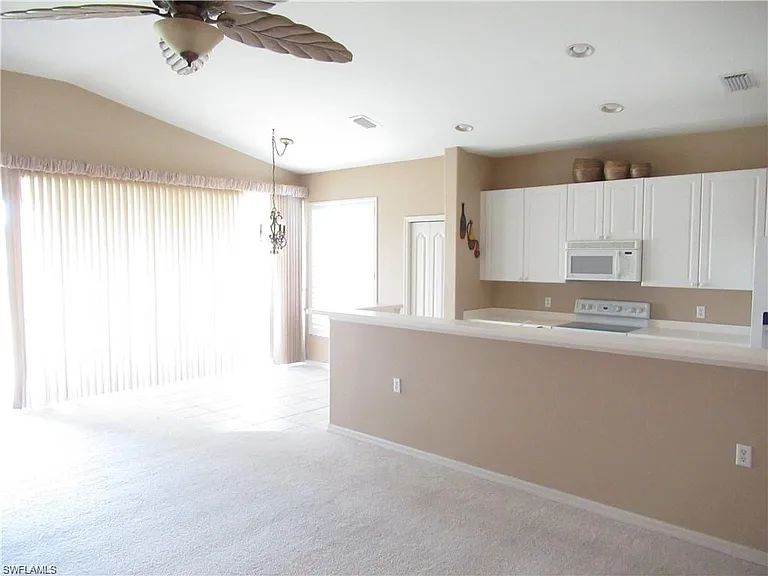 1993 Crestview Way #131 — Photo 3