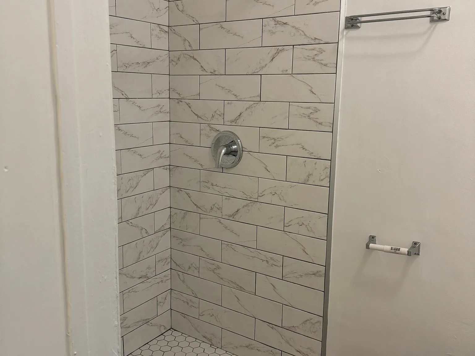 Studio, 400 sqft, $1,395 — Photo 4