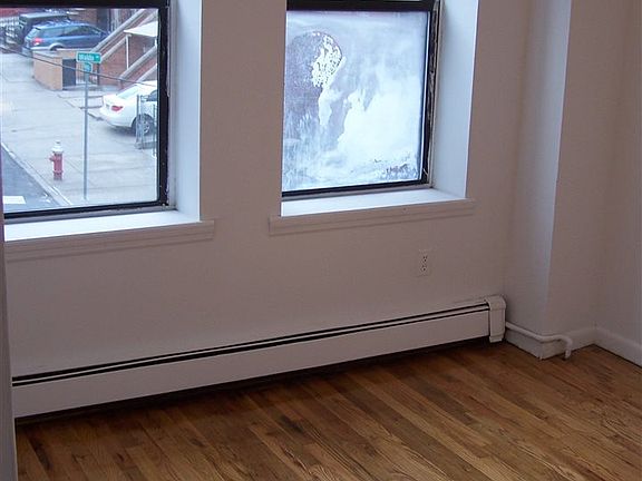 2nd image of 104 Waldo Ave APT 33