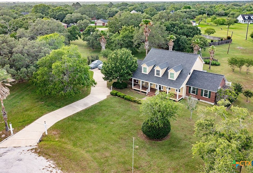 1st image of 403 Oakside